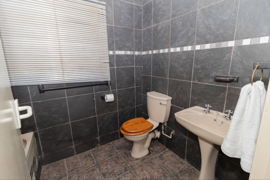 3 Bedroom Property for Sale in Pellissier Free State